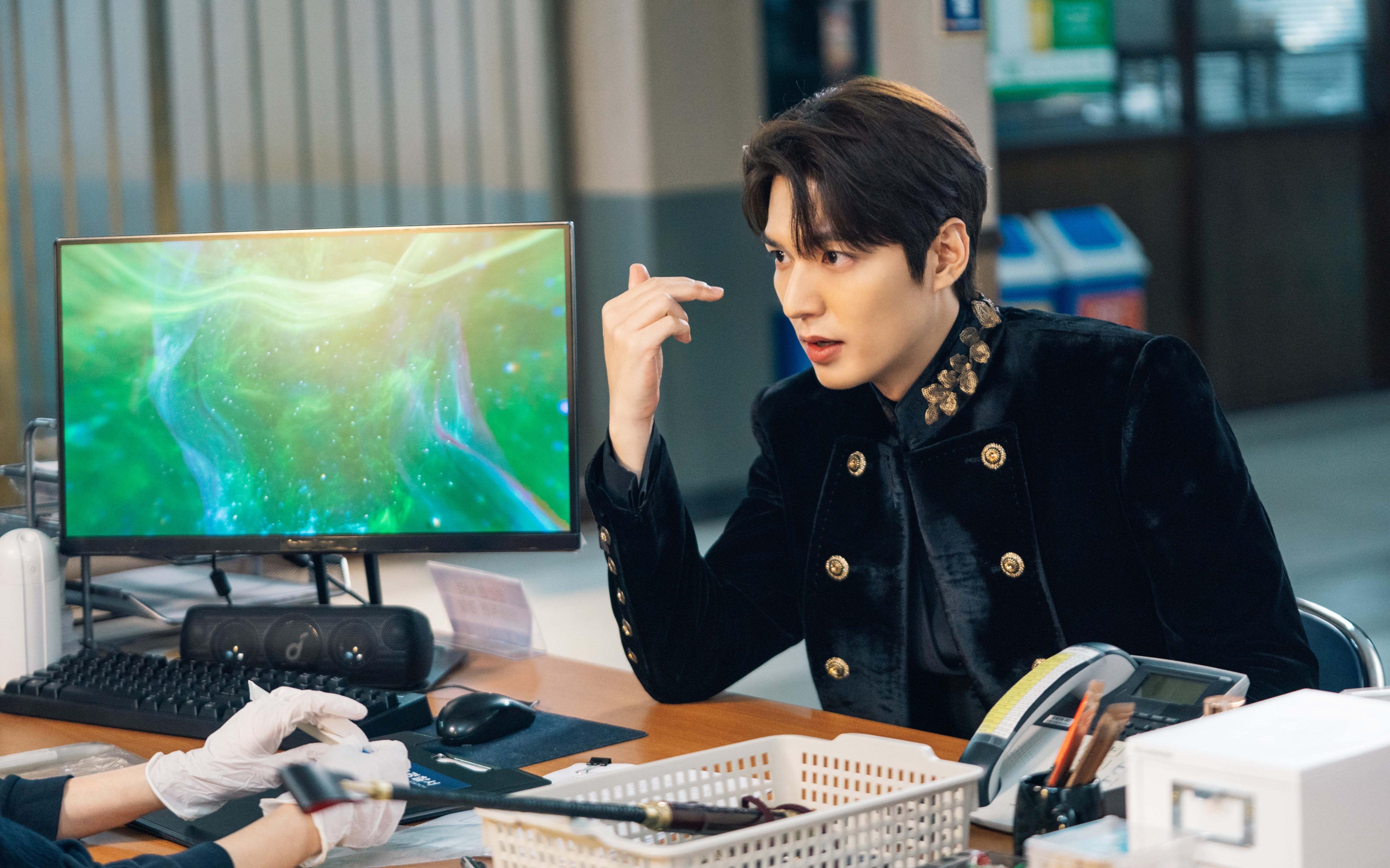 世俱杯直播在线观看免费-球员在全球篮球比赛中被誉为最佳新秀,篮球成就最高的球员