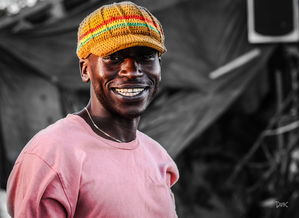 世俱杯直播-英超比赛中裁判语调与非语言行为对球员情绪波动的影响，用语言或行为对裁判员的判决表示异议