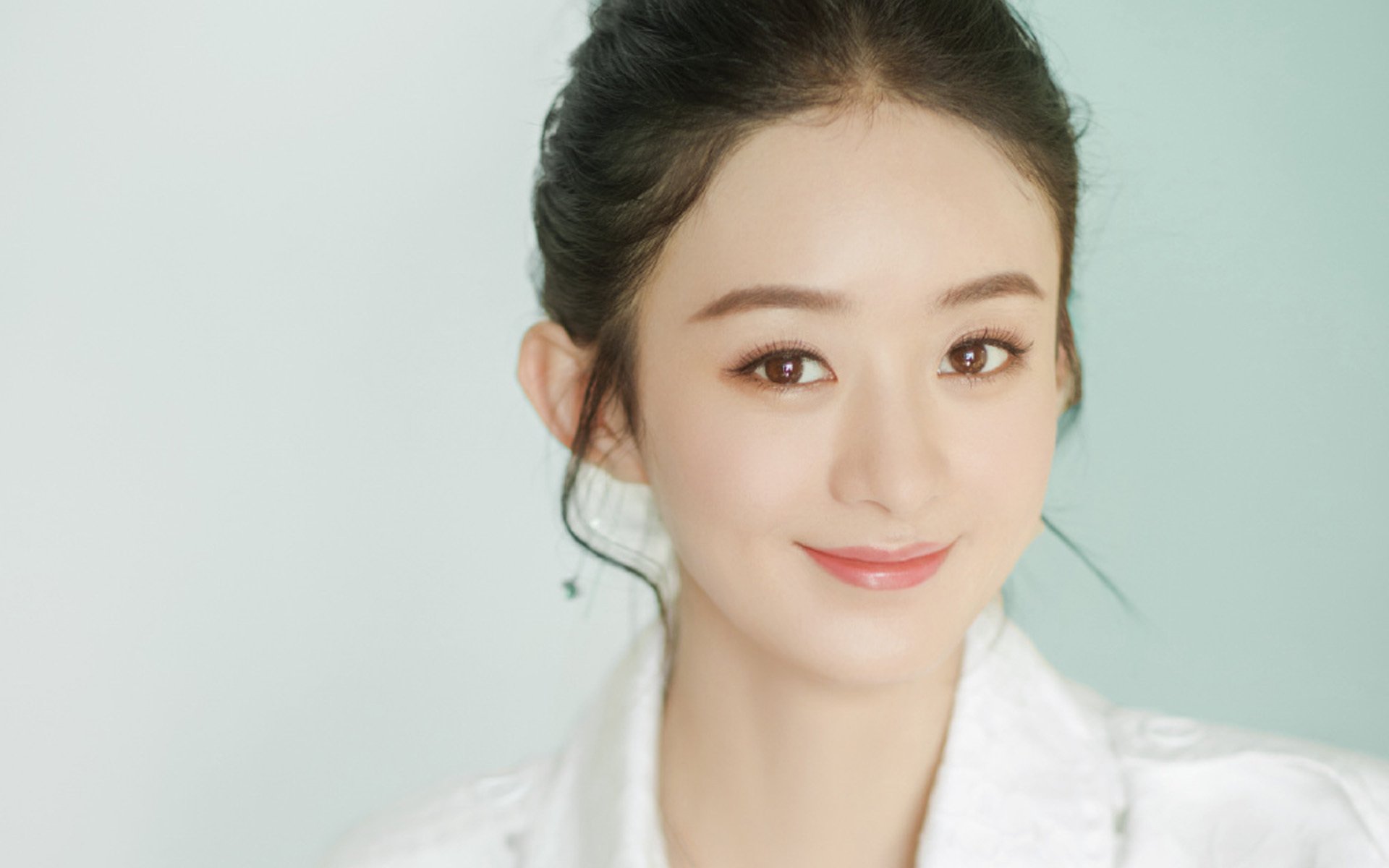 世俱杯足球赛事在线直播-勒沃库森连续推进制造中路空档，勒沃库森lg